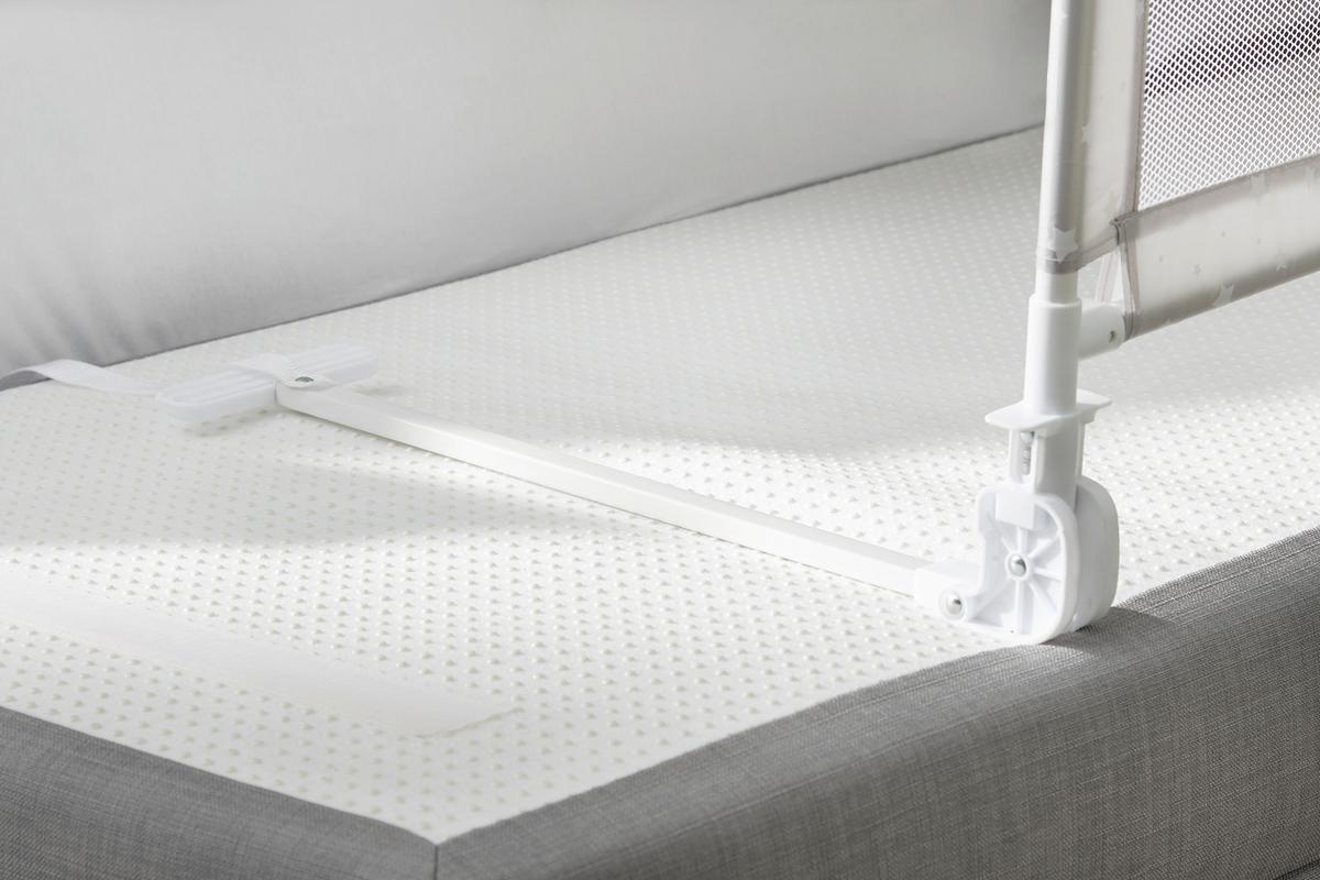 BRAMKA CHRONNA DO ŁÓŻECZKA BASIC - biały/szary, Basics, metal/tkanina (135/60cm) - My Baby Lou