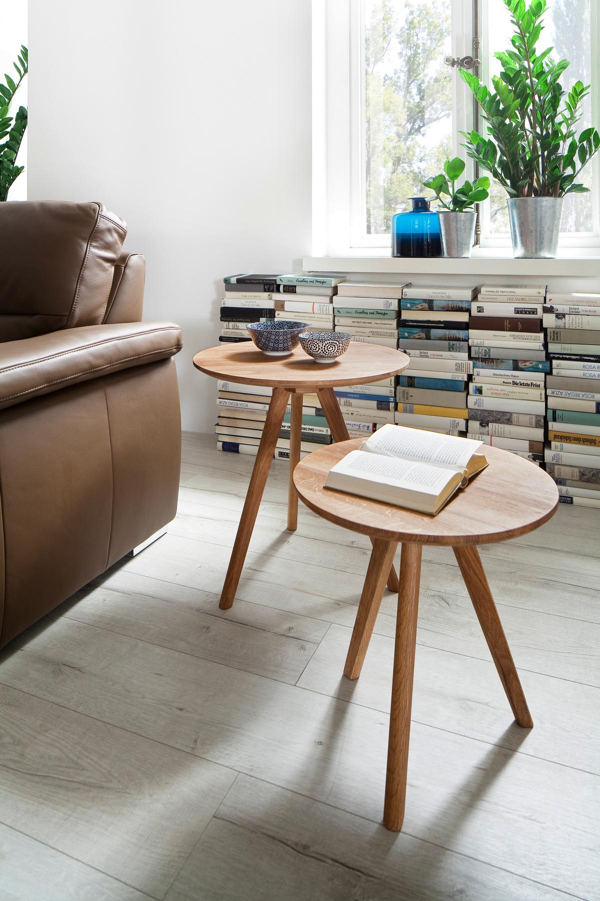 ZESTAW STOLIKÓW KAWOWYCH GENNY - kolor dębowy/kolor naturalny, Modern, drewno (40-50/40-50/40-45cm) - Xora