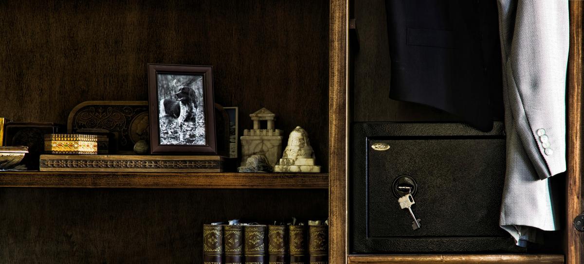 Bútorszéf Dáriusz Ii. - Basics (20/33/24cm)