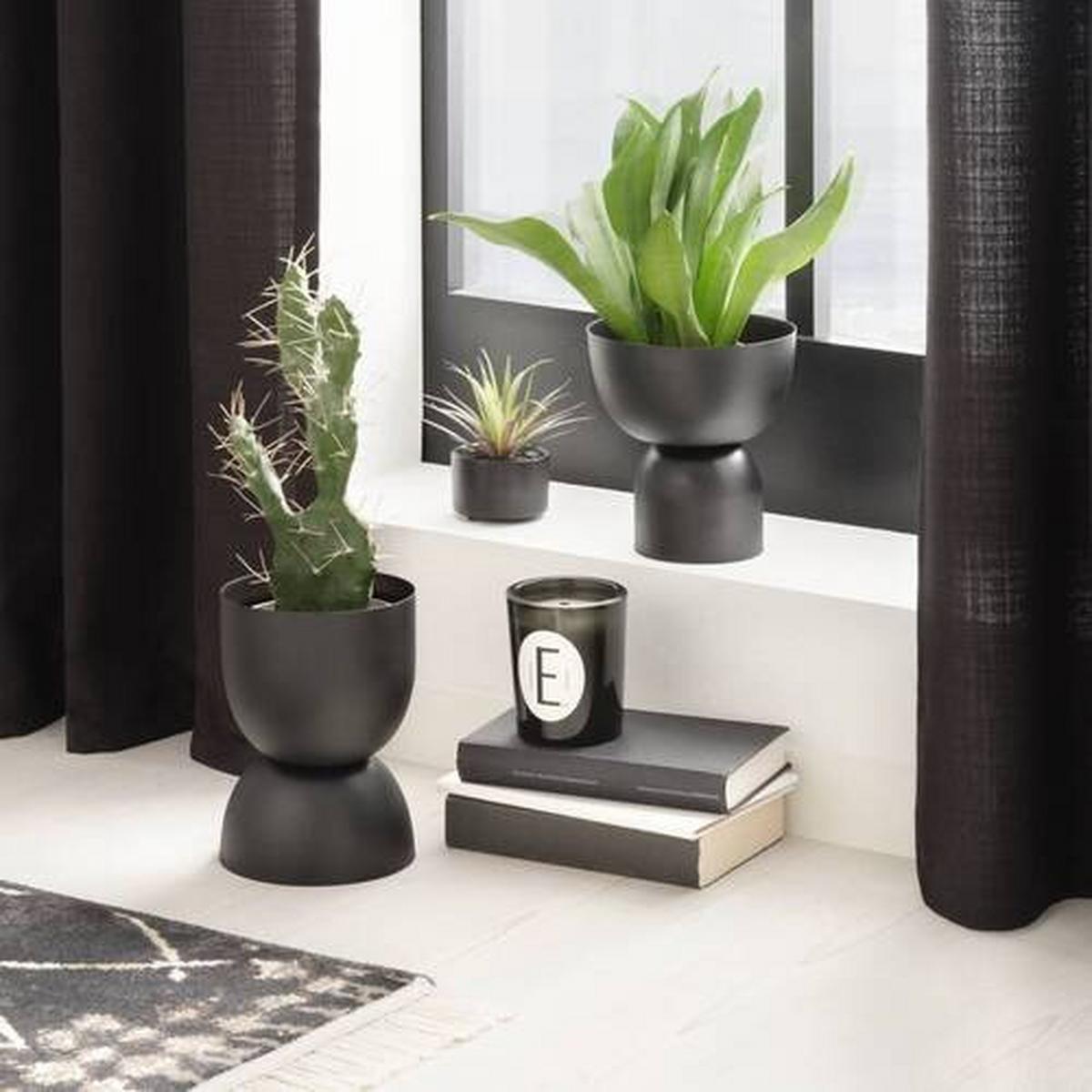Kaspó Cela I - fekete, Basics, fém (14/22cm) - Modern Living