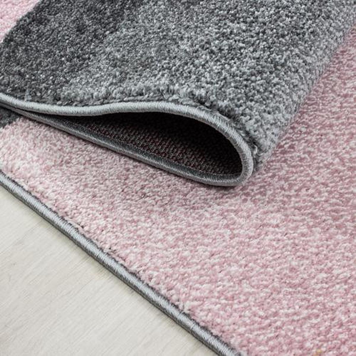Preproga Lucca, 80x150cm, Roza - pink, Trend, tekstil (80/150cm) - Novel