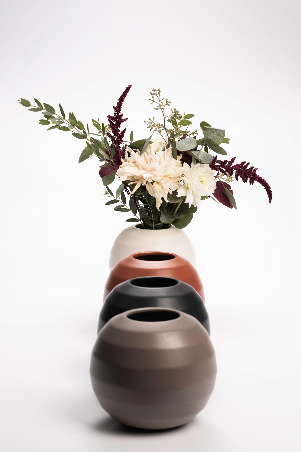 Vase Omfamna Weiß - Weiß, Basics, Keramik (16/14cm) - Markslöjd