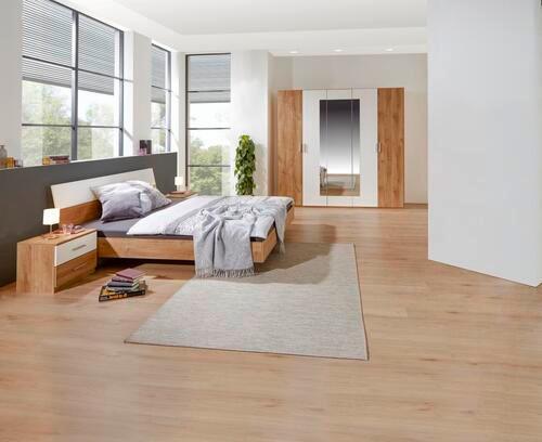 Spavaća Soba Katrin - bijela/boje hrasta, Konvencionalno, drvni materijal (180/200cm) - Based