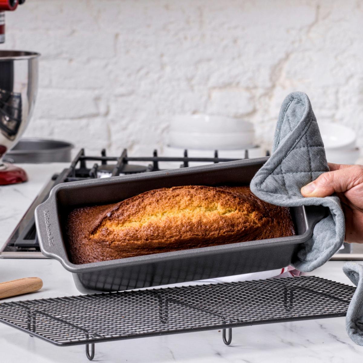 PROSTOKĄTNA FORMA DO PIECZENI METAL BAKEWARE - kolor aluminiowy, Basics, metal (11cm) - KitchenAid