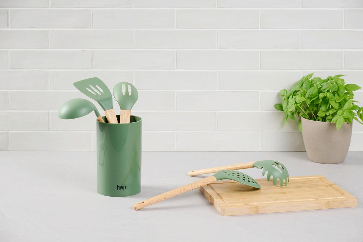 ZESTAW PRZYBORÓW KUCHENNYCH AE-C269BA1303 - kolor naturalny/ciemnozielony, Basics, tworzywo sztuczne/drewno - Homeware Profession.