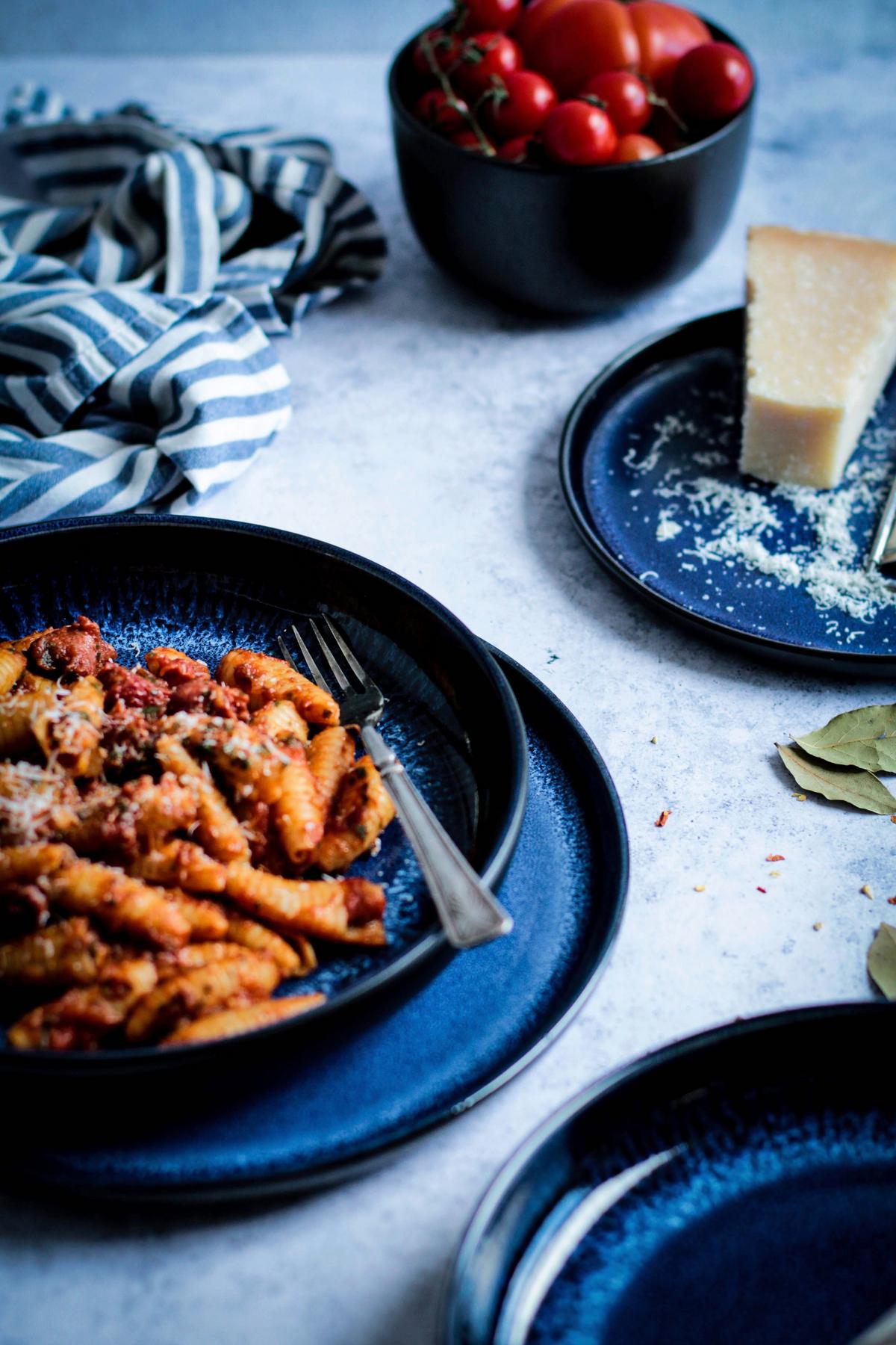 TAFELSERVICE NIARA - Blau/Schwarz, Basics, Keramik - Mäser