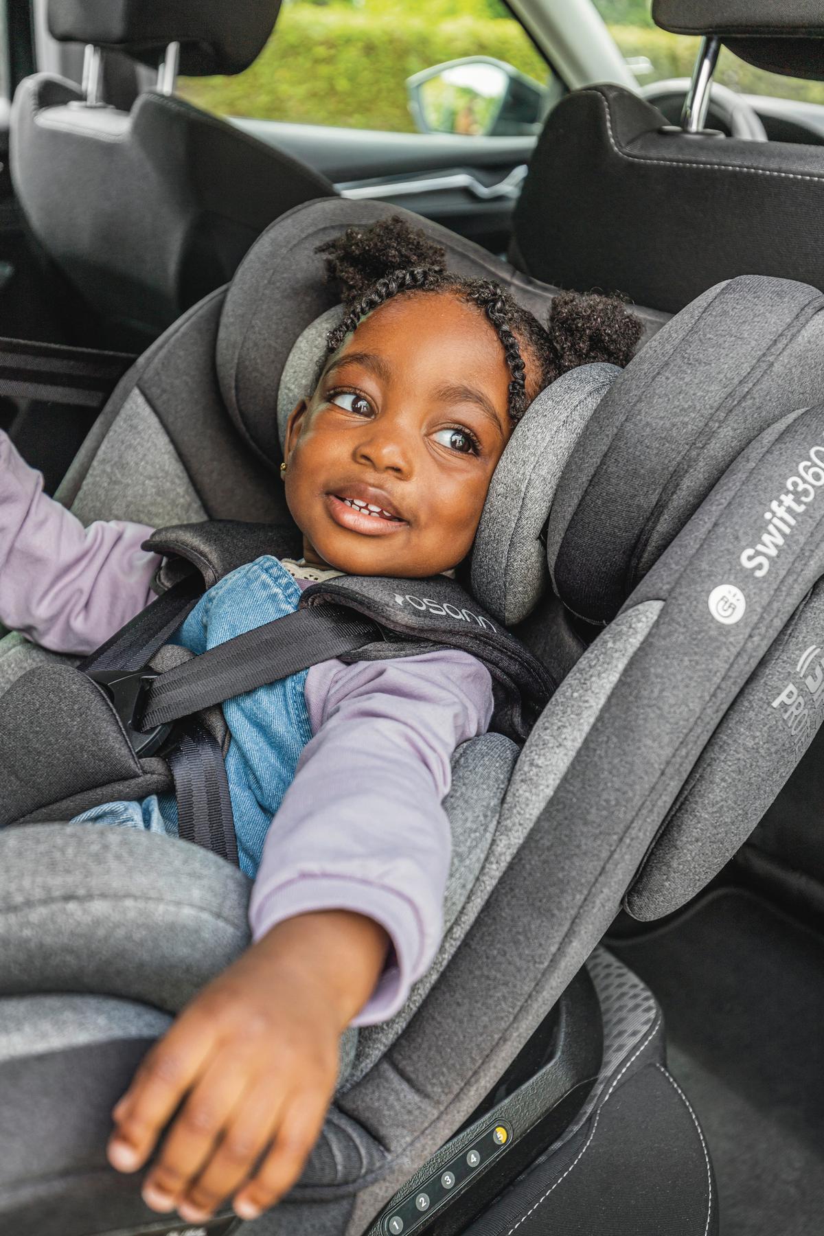 FOTELIK SAMOCHODOWY OBROTOWY SWIFT360S - czarny, Basics, tworzywo sztuczne/tkanina (44/60/50cm) - Osann