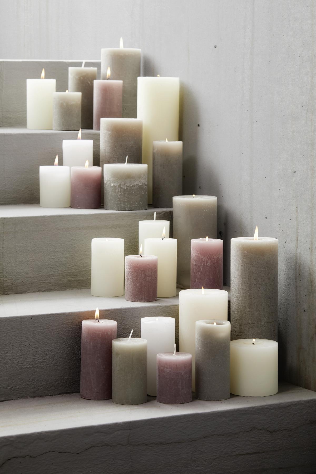 Lumânare Lia - violet, Modern (6,8/9cm) - Premium Living