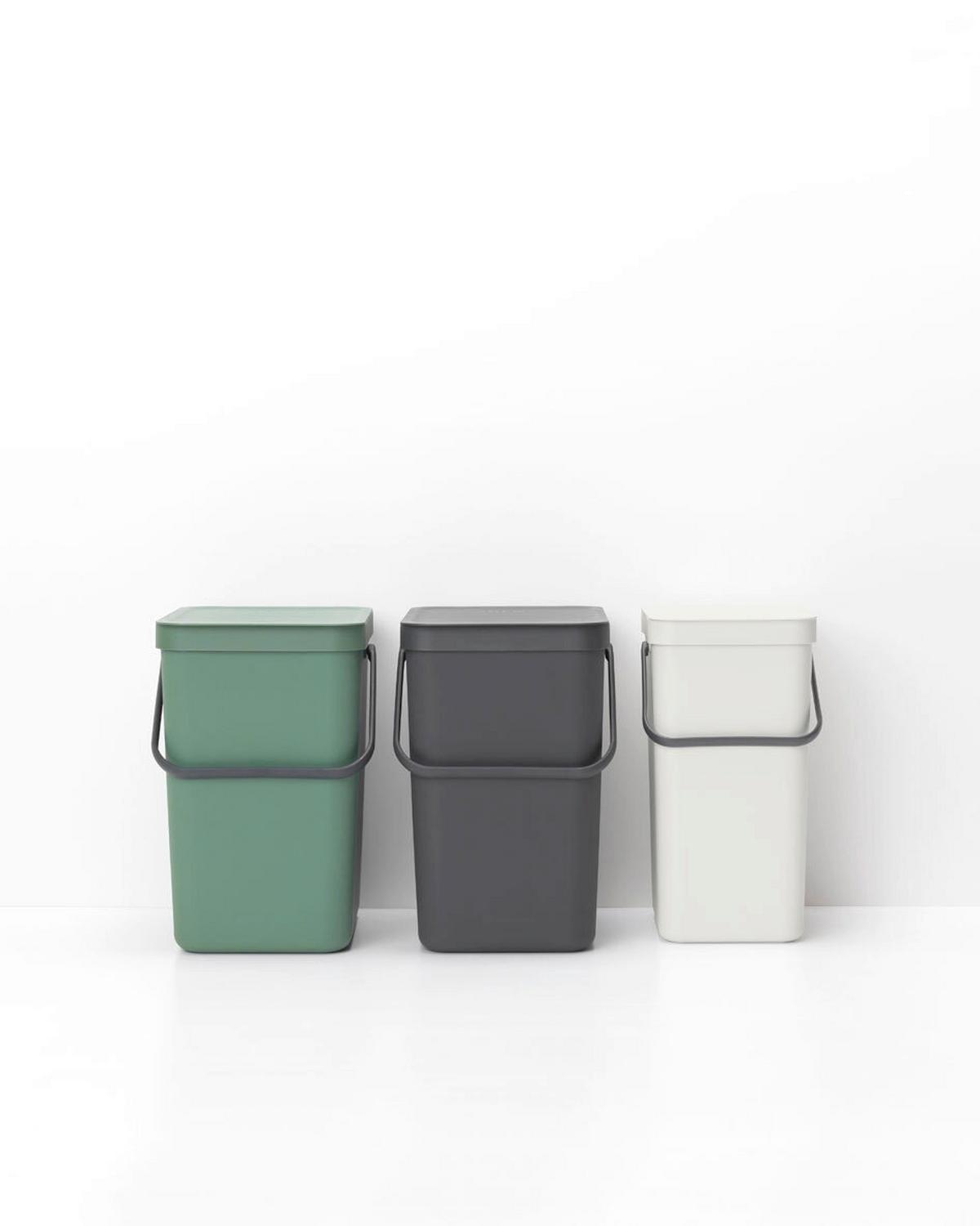 KOSZ NA ODPADY 213465 - jasnoszary, Basics, tworzywo sztuczne (22/40.1/27.9cm) - Brabantia