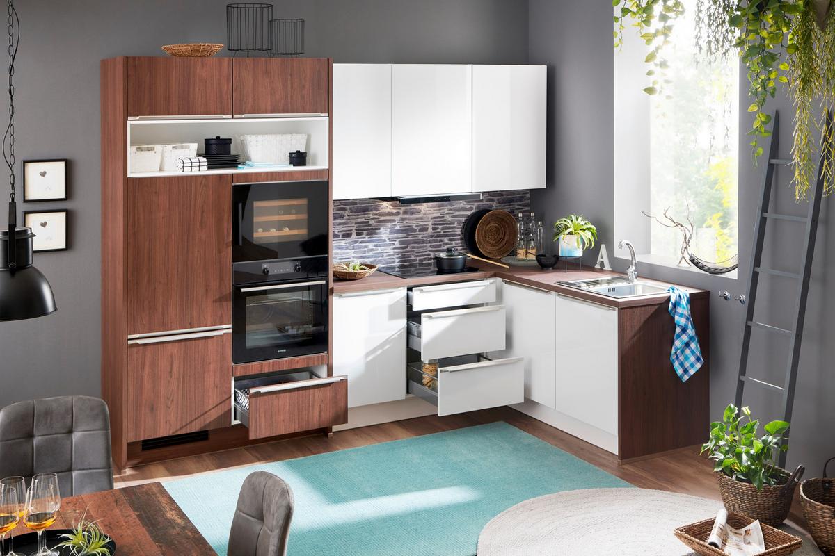 Bucătărie la comandă Flash/Riva - alb/culoare lemn de nuc, Modern, material pe bază de lemn (305/187,5cm) - Nobilia