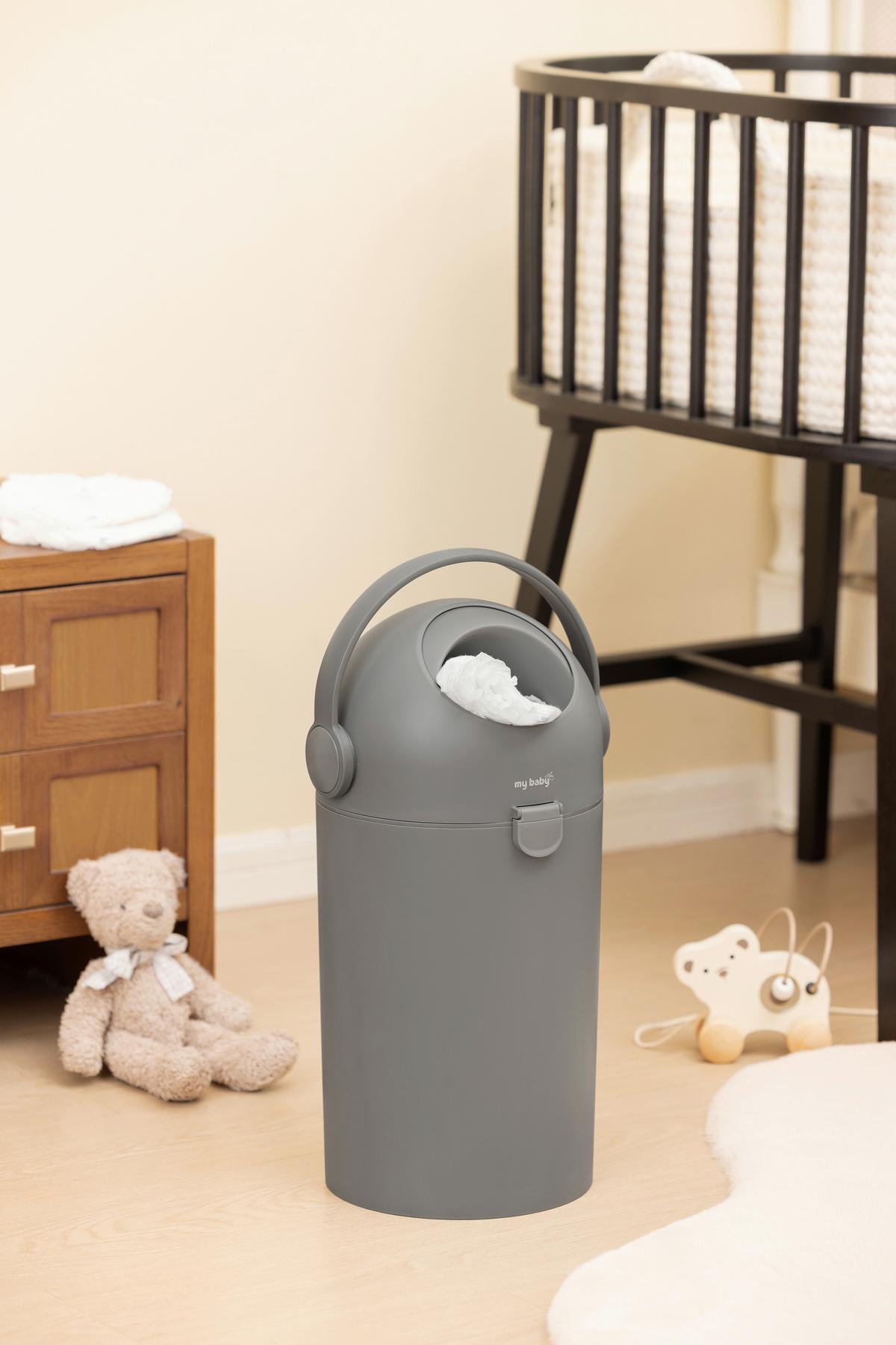 KOSZ NA PIELUCHY SCONCS - ciemnoszary, Basics, tworzywo sztuczne (26/55cm) - My Baby Lou