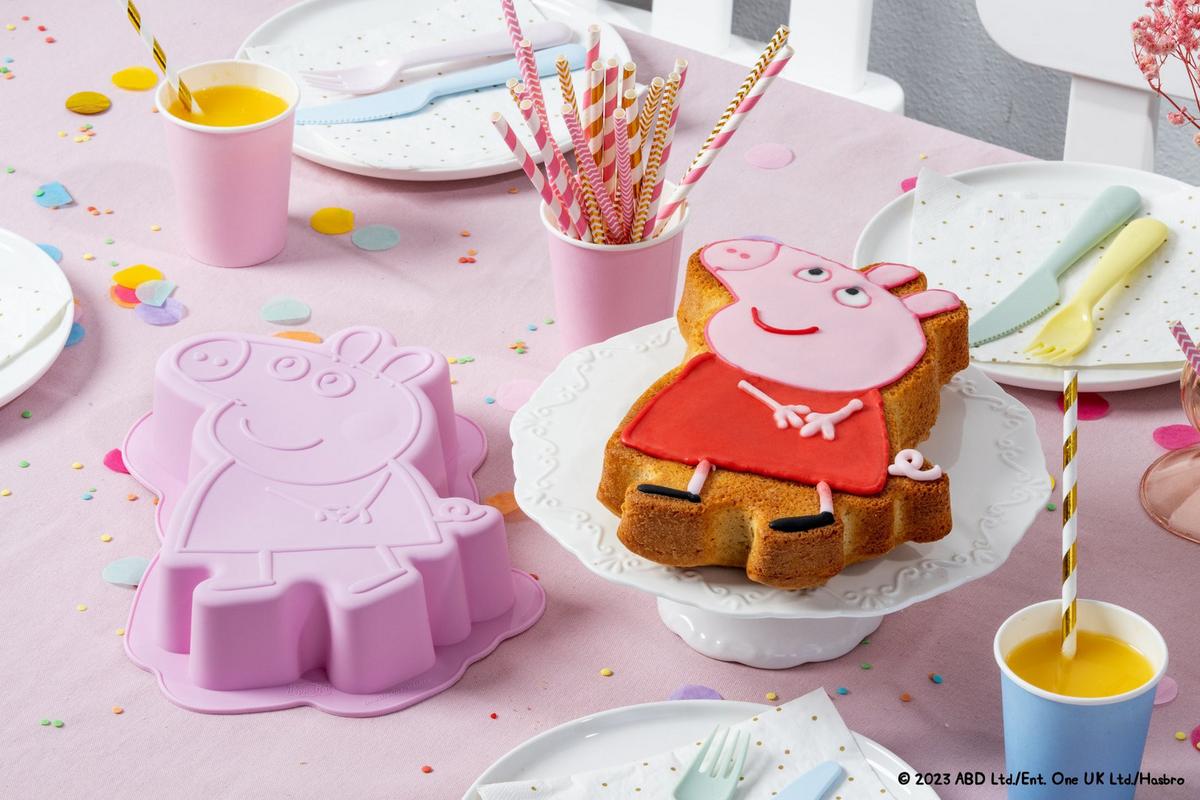 Silikonski Pekač Pujsa Pepa - pink, Trend, umetna masa (6/20/22cm) - Dr.Oetker