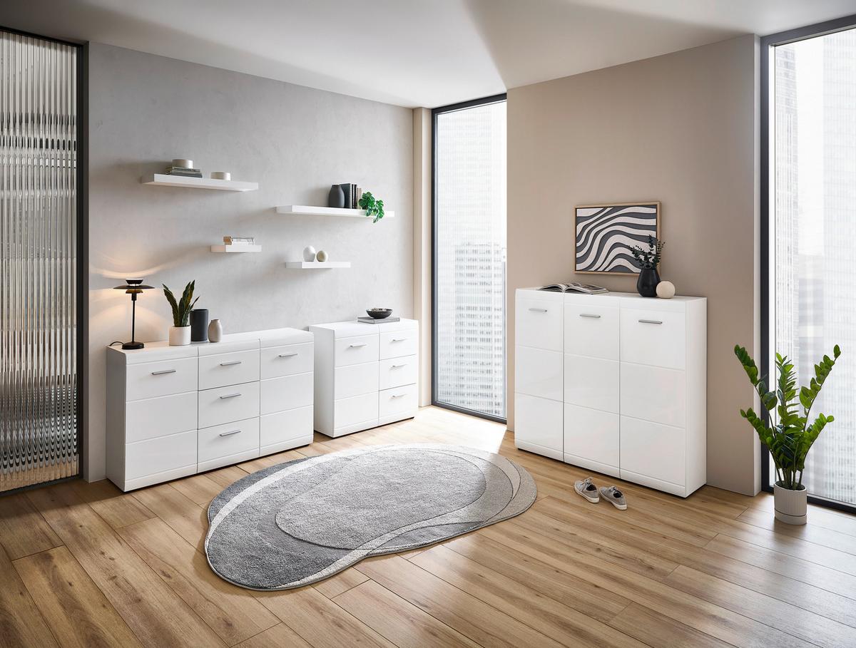 SZAFKA NA BUTY ADANA - kolor srebrny/biały, Design, materiał drewnopochodny/tworzywo sztuczne (134/120/36cm) - Carryhome