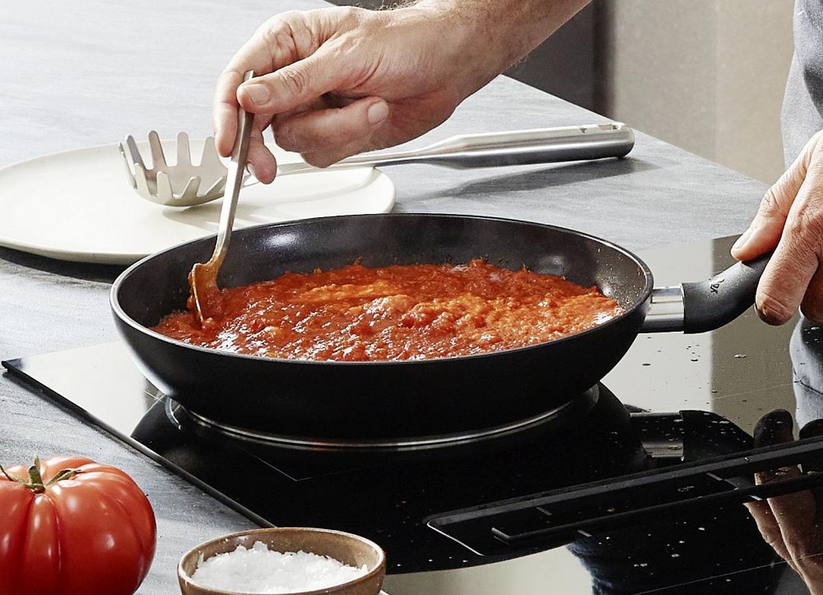 ZESTAW PATELNI 111-001-02-100/0 FISSLER - czarny, Basics, metal (24/28cm) - Fissler