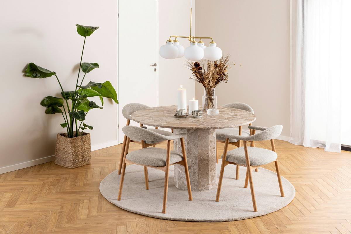 KRZESŁO Z PODŁOKIETNIKAMI ADDI - kolor dębowy/greige, Trend, tkanina/drewno (56/75,5/54cm) - MID.YOU