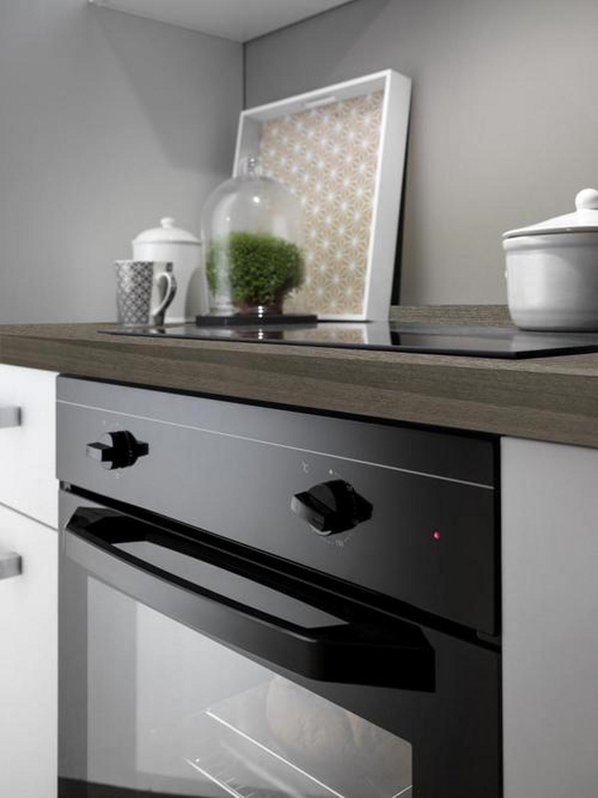 Küchenblock Belluna m. Geräten Weiß - Eiche dunkel/Alufarben, Basics, Holzwerkstoff/Kunststoff (250cm) - MID.YOU