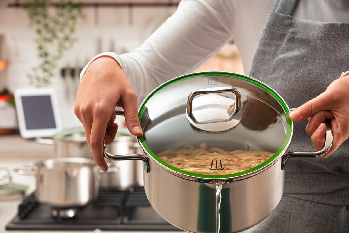 Oală Munich 2,5L - culoare inox, Design, sticlă/metal (20cm) - Chefkoch+Fackelmann