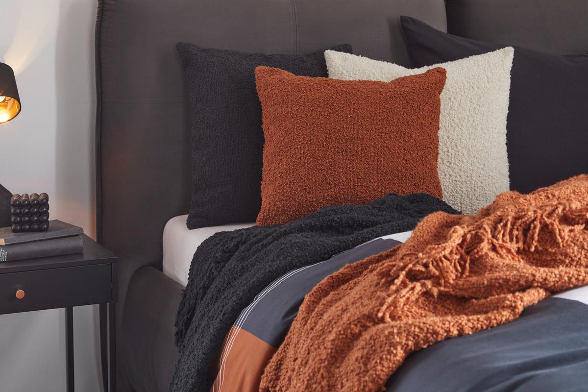Díszpárna Boucle - fehér, Konventionell, textil (45/45cm) - Modern Living