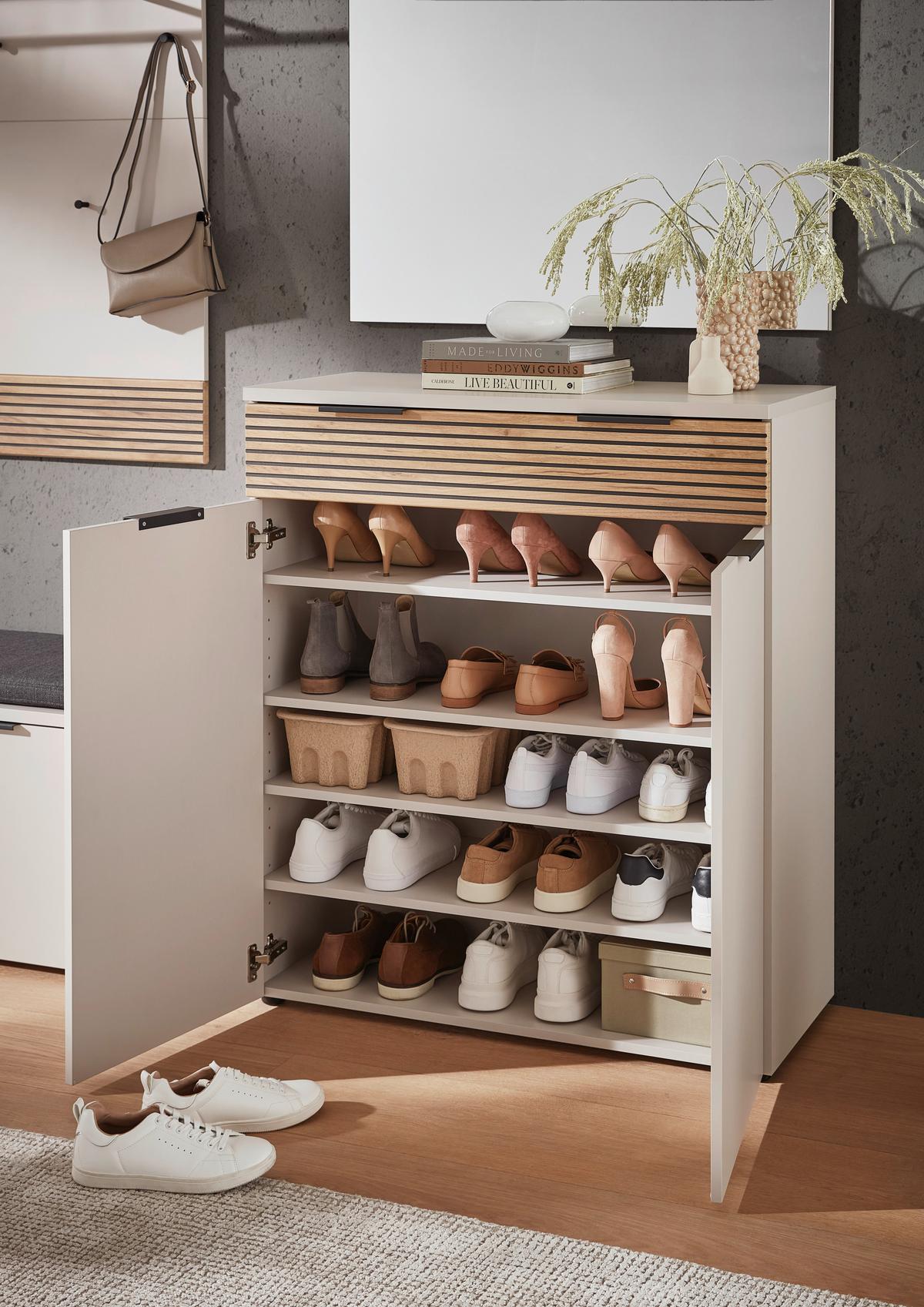 SZAFKA NA BUTY INDO - kolor dębowy/czarny, Design, materiał drewnopochodny/tworzywo sztuczne (90/105/40cm) - Voleo