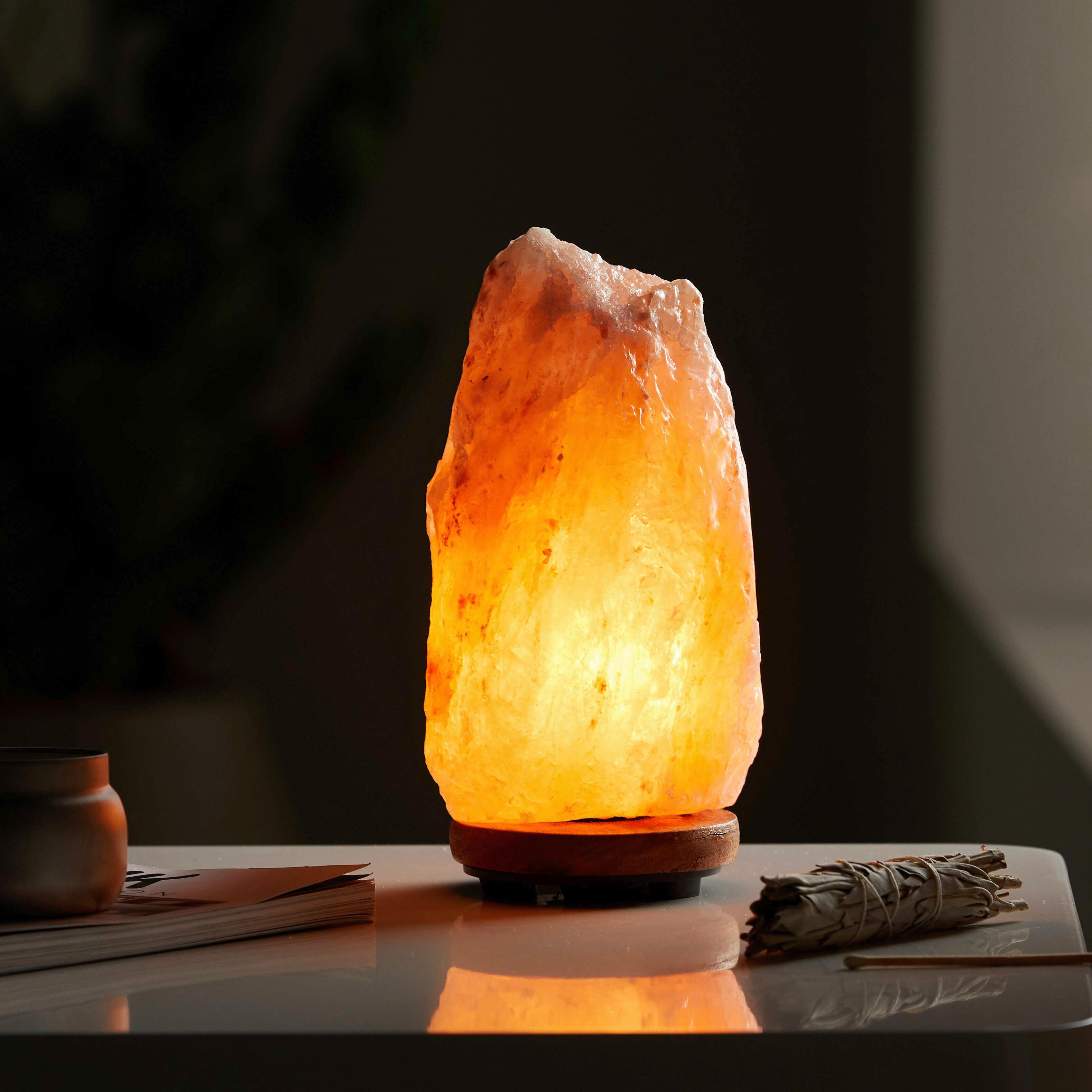 Veioză Stone - maro închis/culoare natur, materiale naturale/lemn (12/19cm)