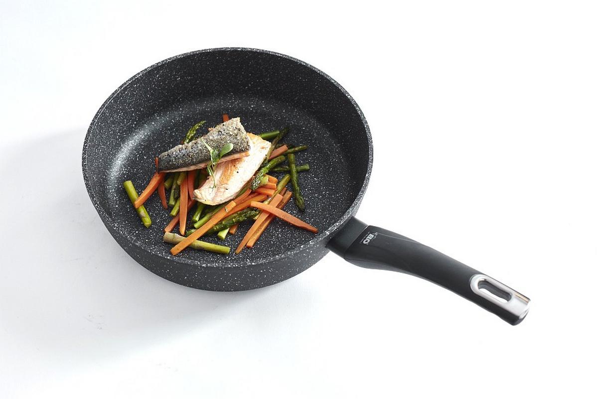 PATELNIA DO DUSZENIA 60424 - Basics, metal (24cm) - ELO