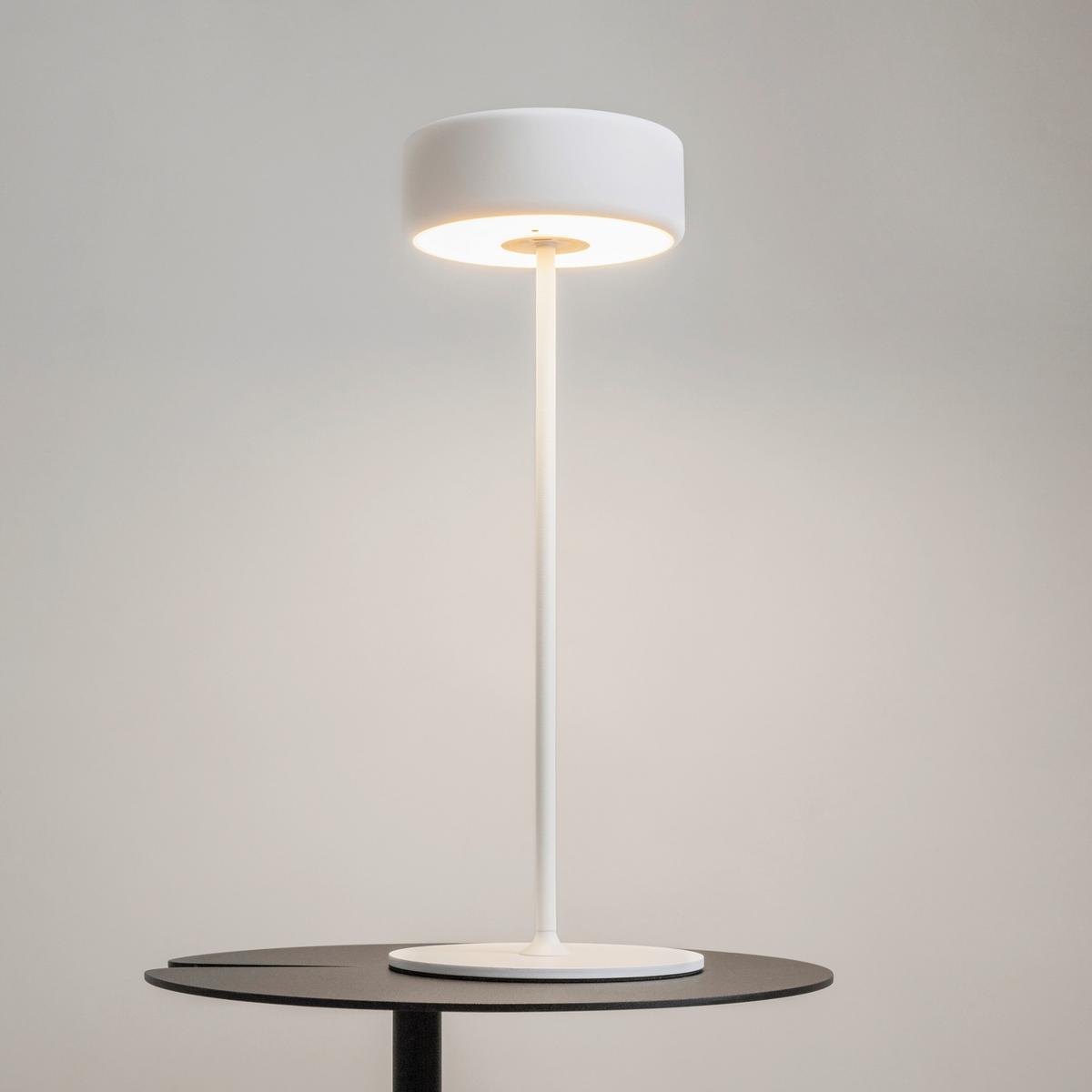 AKKU-TISCHLEUCHTE AI COLLABORATION - Weiss/Goldfarben, Design, Metall (12/34,5cm) - MAYTONI