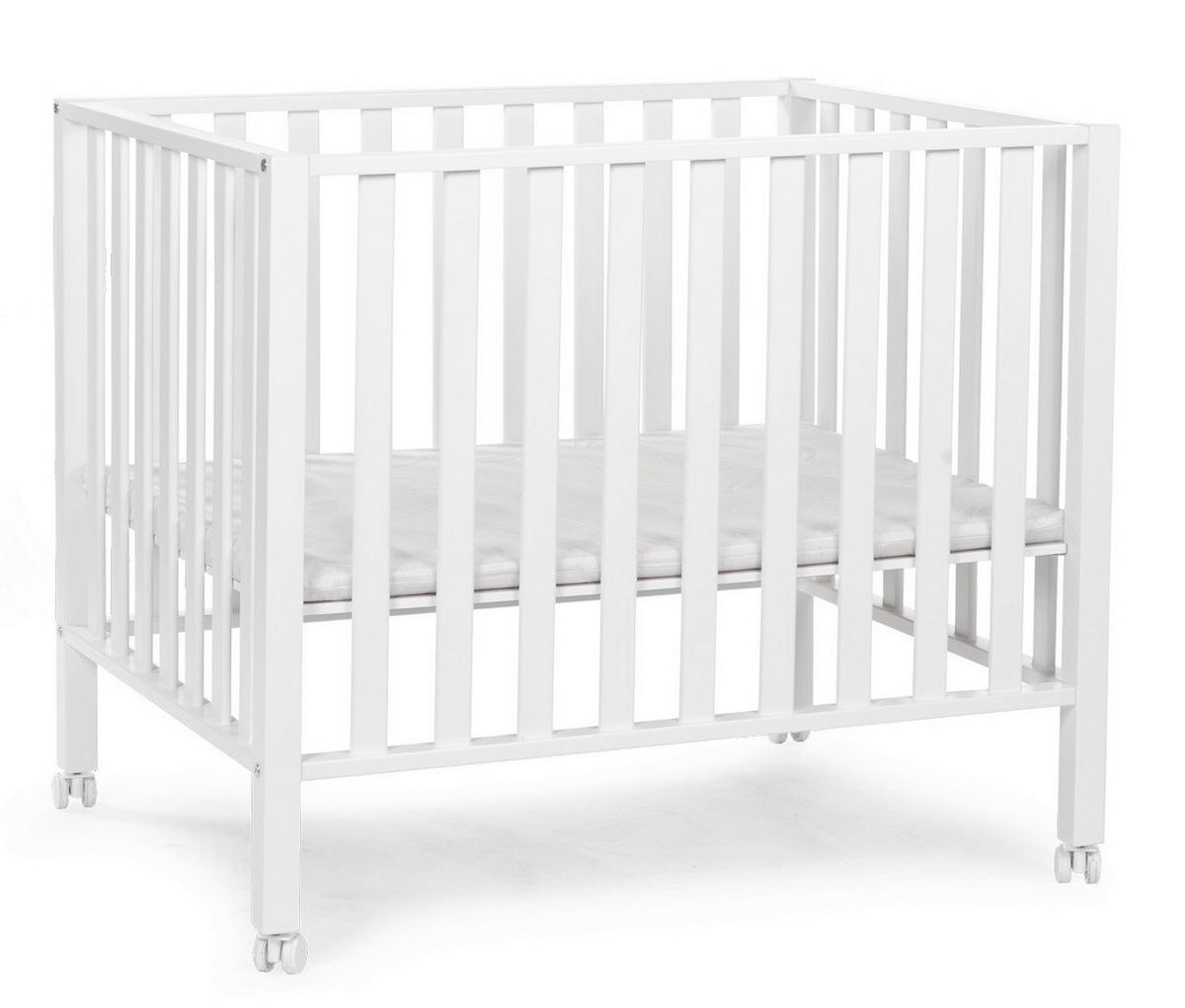 KOJEC NA KÓŁKACH PA94W - biały, Basics, tworzywo sztuczne/drewno (98/78/80cm) - Childhome