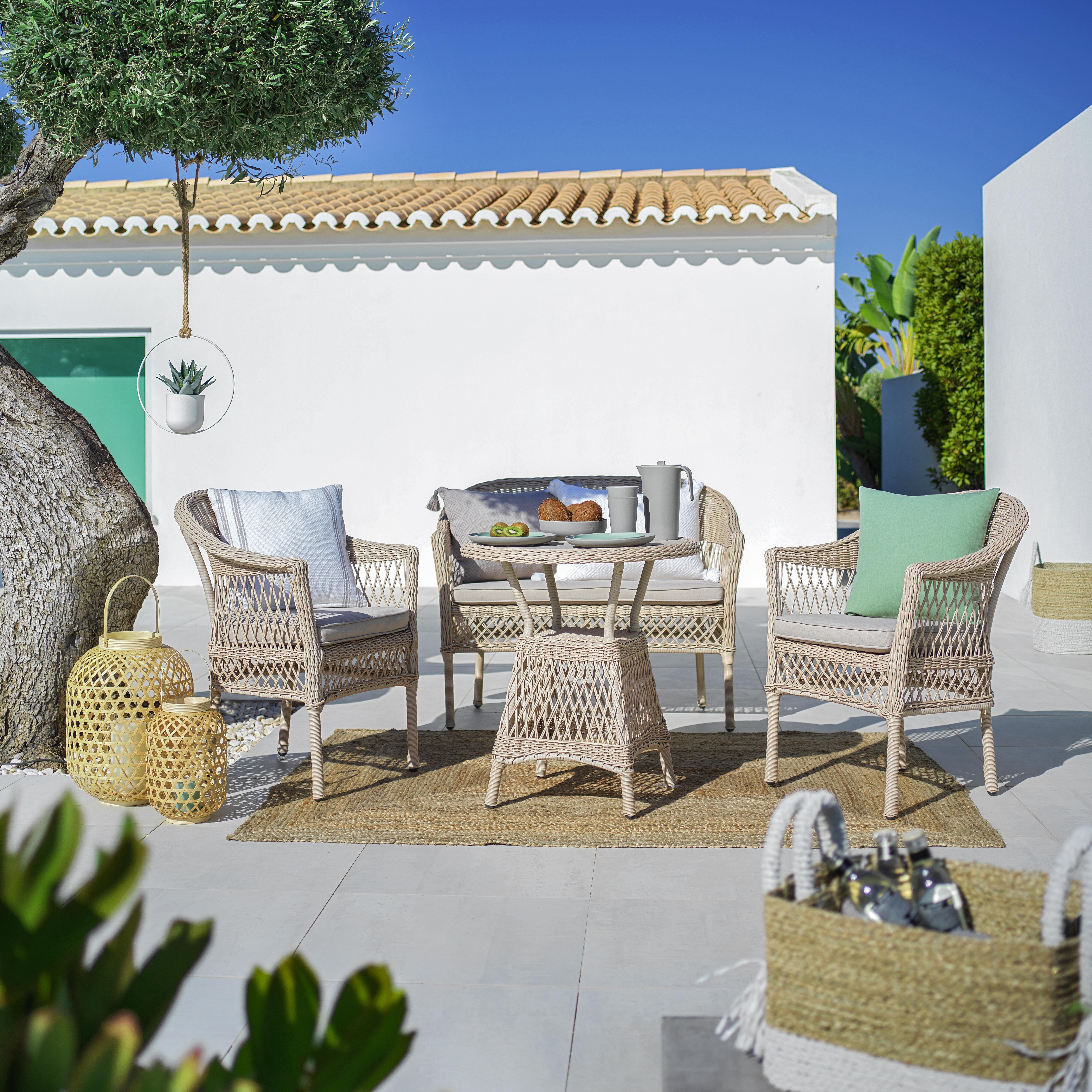 Gartenbank Zypern in Beige mit Kissen - Beige/Naturfarben, Kunststoff/Textil (115/88/63cm) - Zandiara