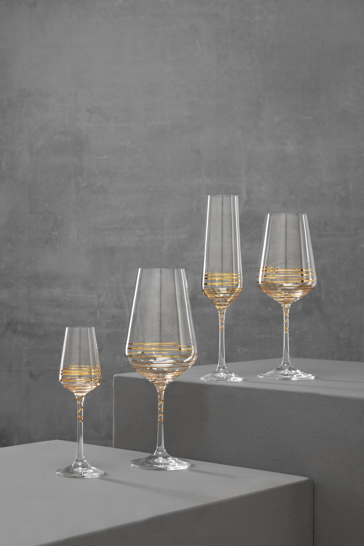 Pahar pentru vin roșu Elegance - străveziu/auriu, Modern, sticlă (0,55l) - Bohemia