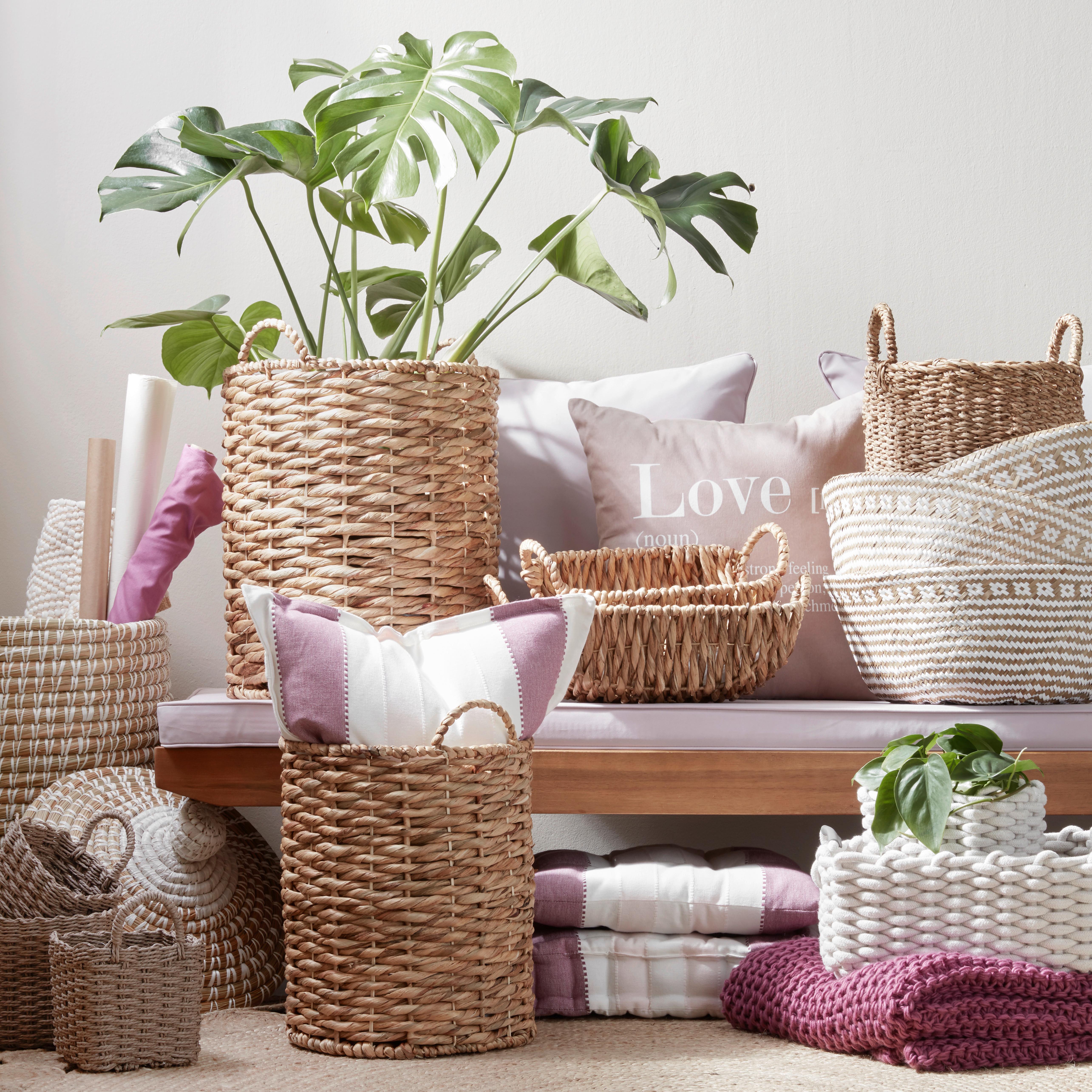 KORG LAUREN - M - vit, Romantik / Lanthus, plast/naturmaterial (32cm) - Zandiara