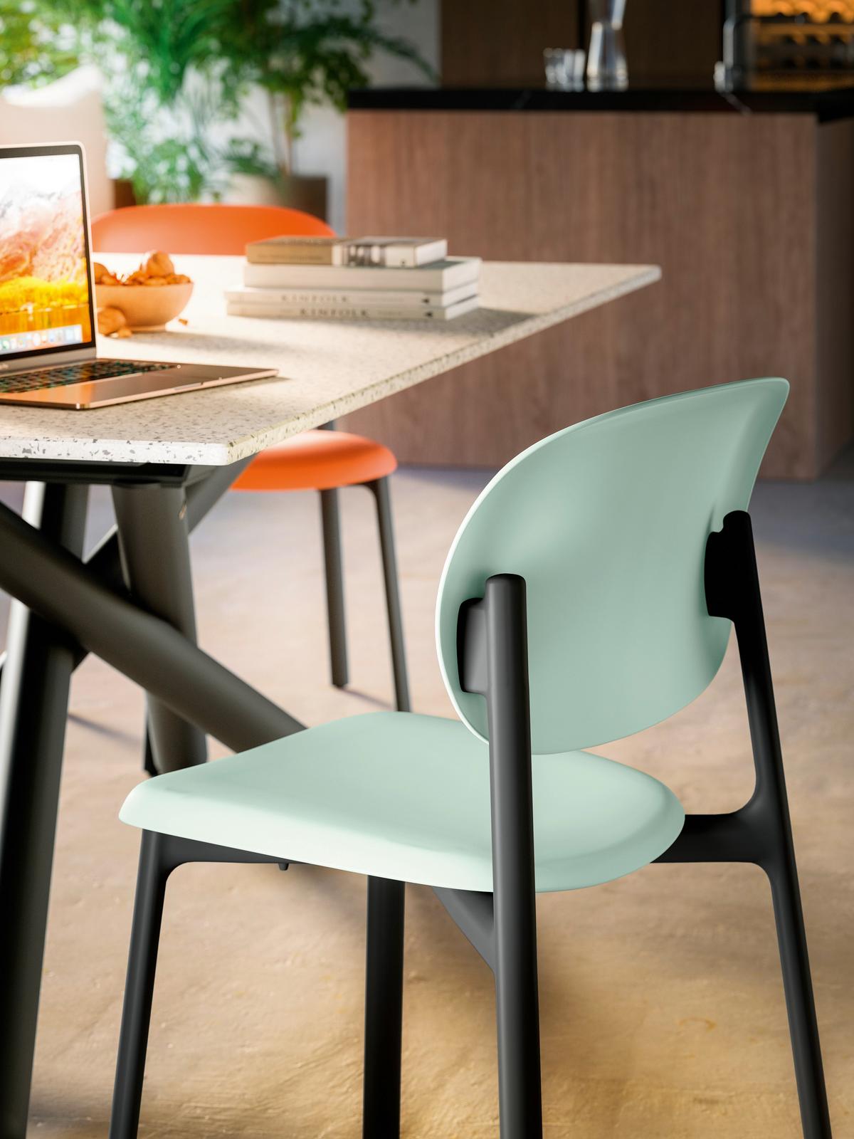 KRZESŁO ZERO - czarny/pastelowa zieleń, Design, tworzywo sztuczne (53/82/53cm) - Connubia 