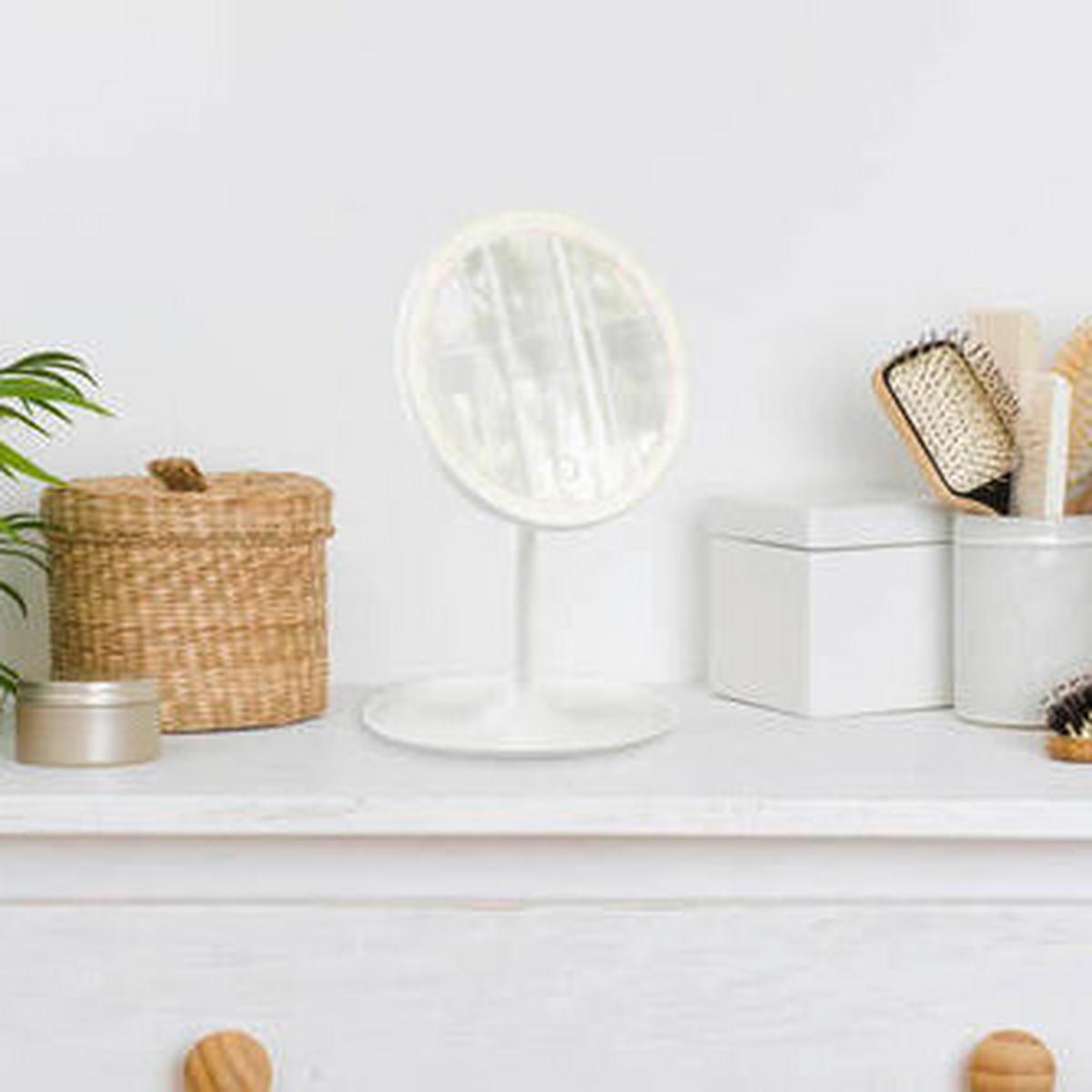 Schminkspiegel Liara Weiß mit LED - Weiß, MODERN, Glas/Kunststoff (18/28,5cm) - Mömax