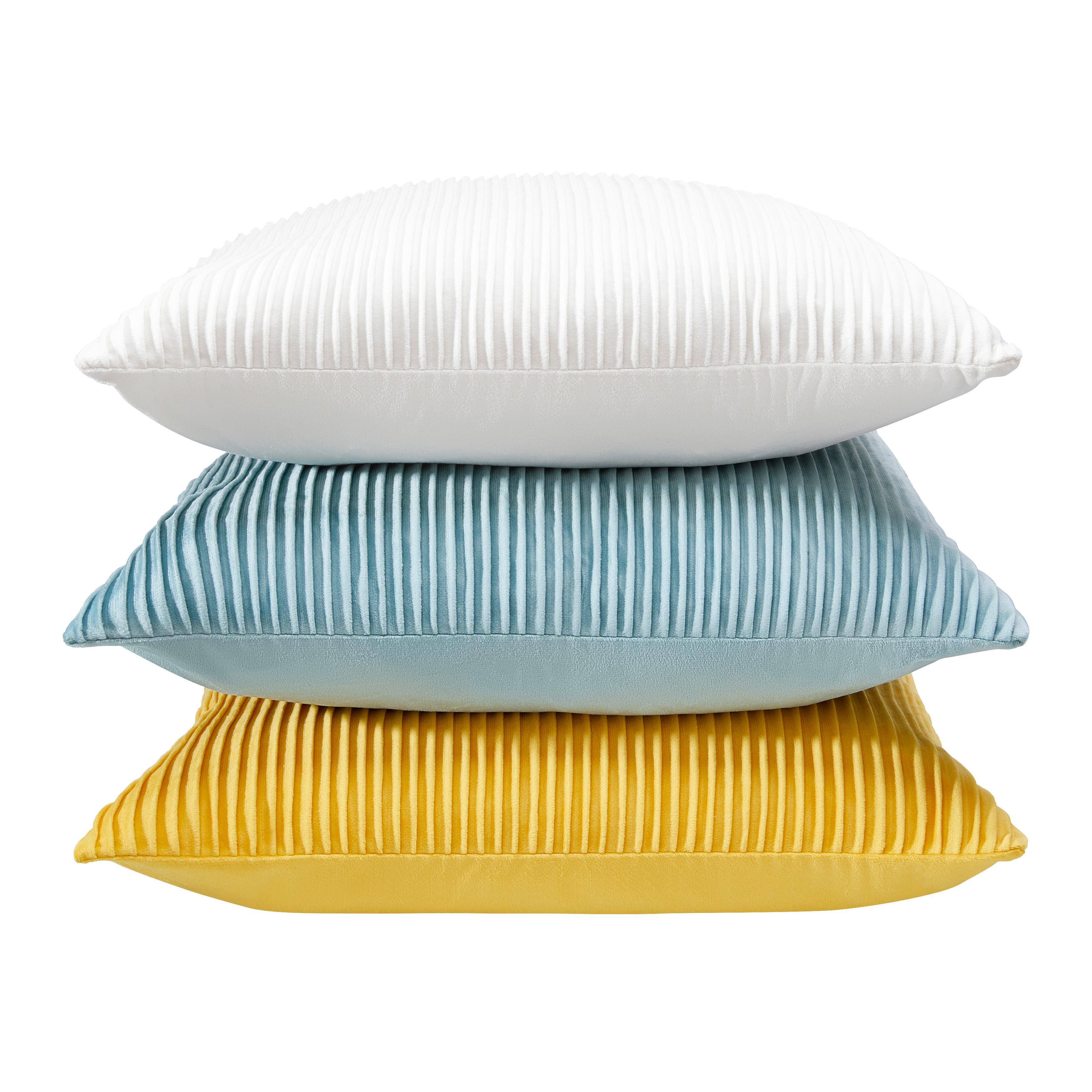 Zierkissen Melania Gelb ca. 45x45cm - Gelb, ROMANTIK / LANDHAUS, Textil (45/45cm) - Modern Living