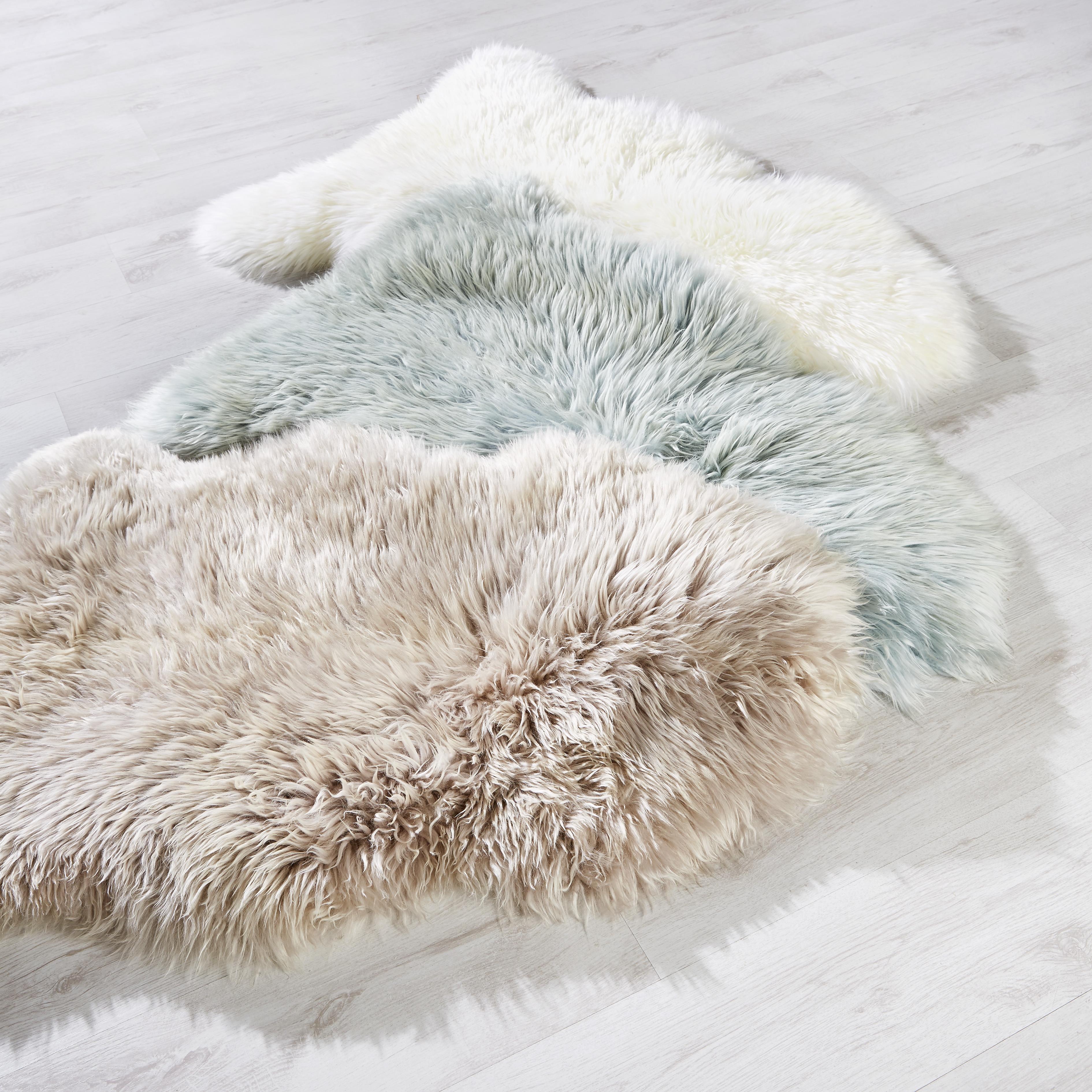 Schaffell Jenny in Weiss ca.90x60cm - Weiss, Fell (60/90-105cm) - Modern Living