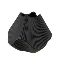 Dekovase Lamellen Schwarz - Schwarz, LIFESTYLE, Keramik (22/18,5/22cm)