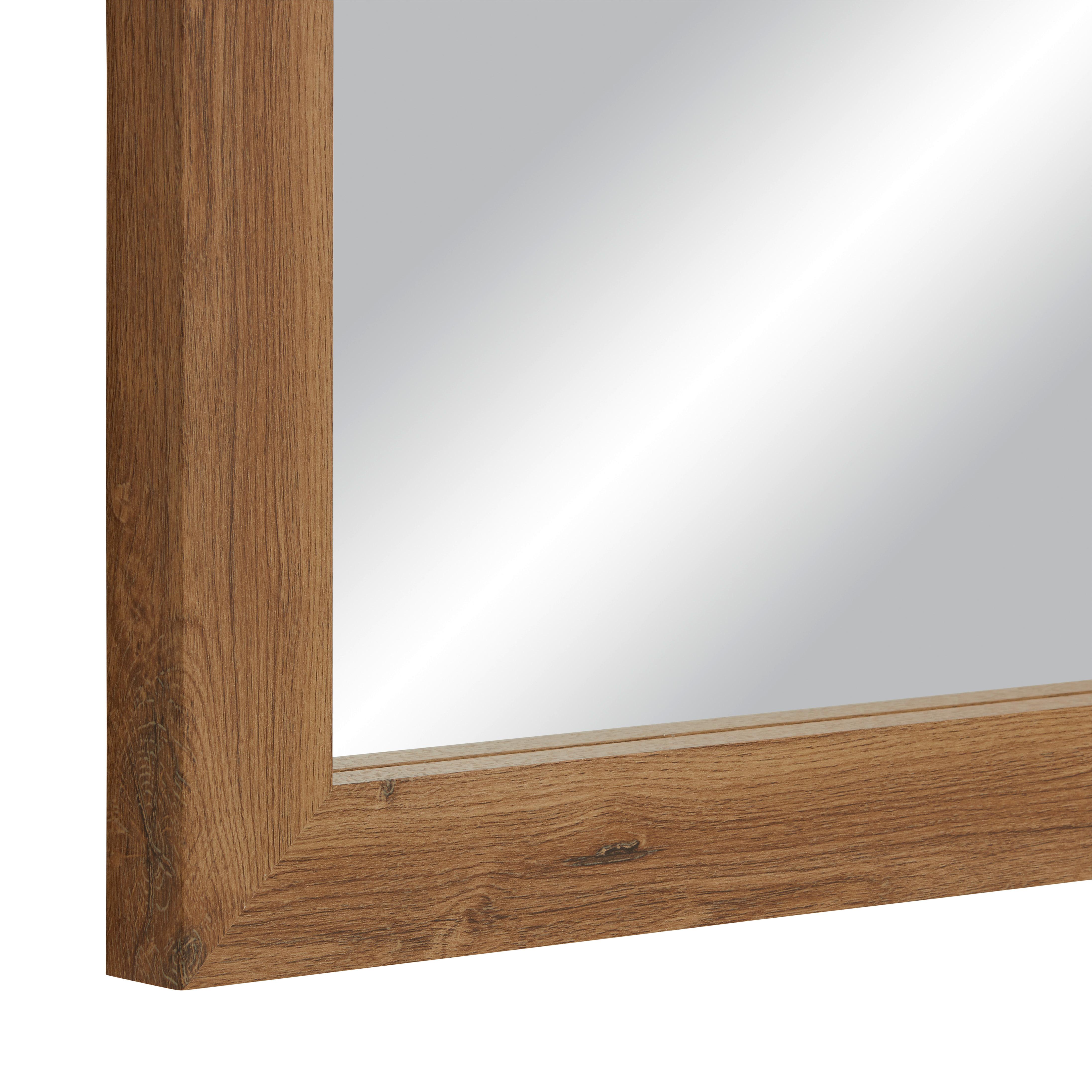 VÄGGSPEGEL TINA -SB- - ekfärgad, Klassisk, trämaterial/glas (51/51/3,5cm) - Mömax