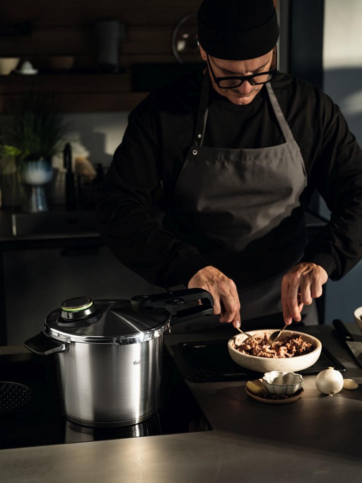 SZYBKOWAR 622-412-06-070/0 FISSLER - kolor srebrny, Basics, metal (22cm) - Fissler