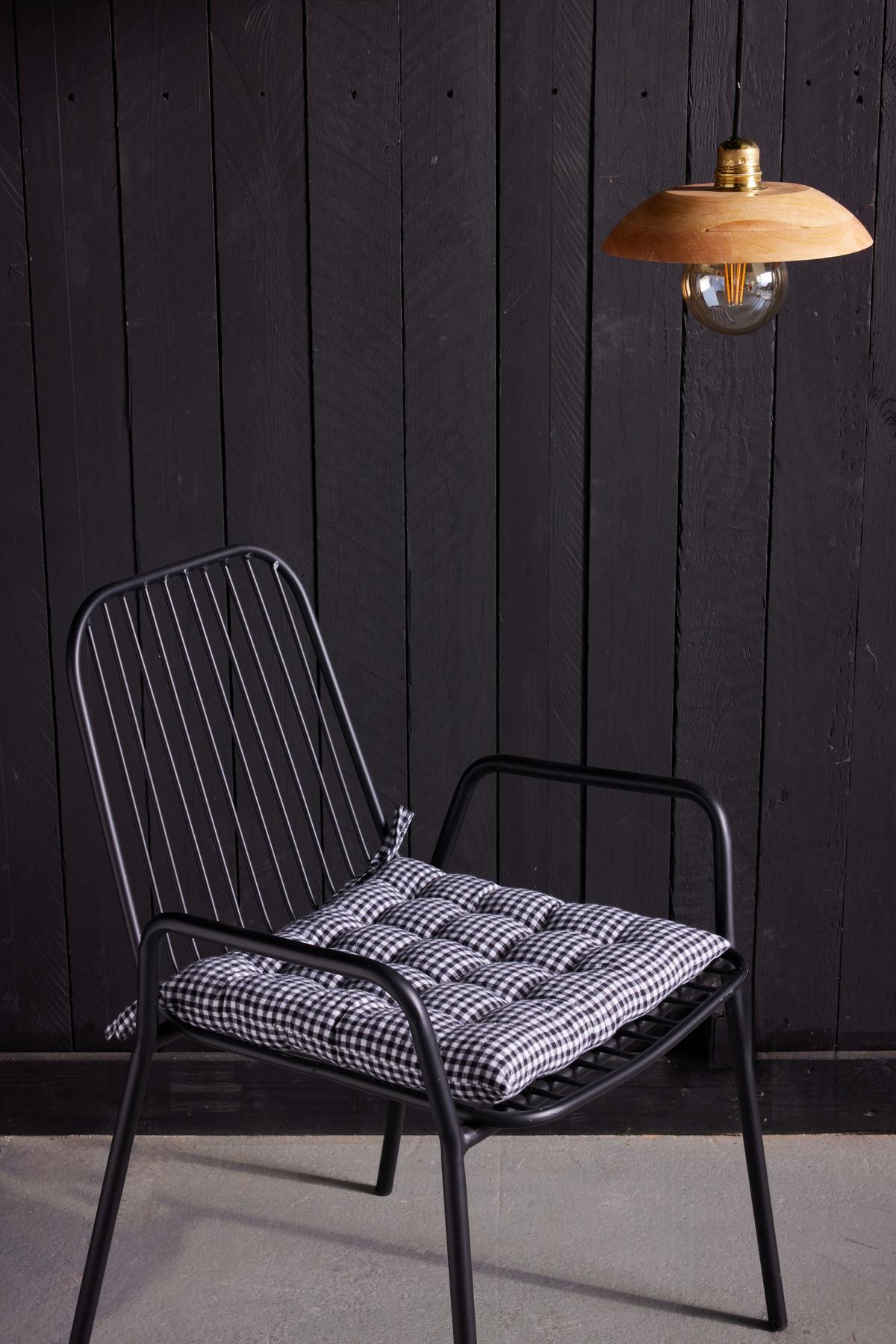 Pernă pentru șezut Vichy cca. 40x40cm - negru, textil (40/40cm)