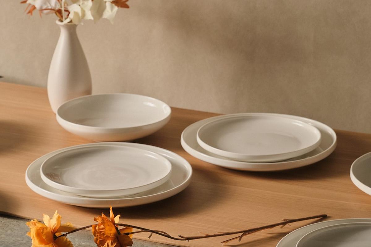 SERWIS OBIADOWO-ŚNIADANIOWY 26245 - biały, Design, ceramika - Novel