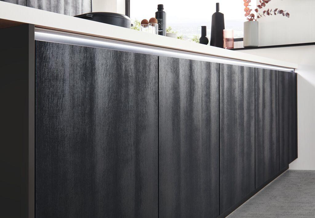 Einbauküche IP 2200 in Schwarz/Eichefarben - Eichefarben/Schwarz, MODERN, Holzwerkstoff - Impuls