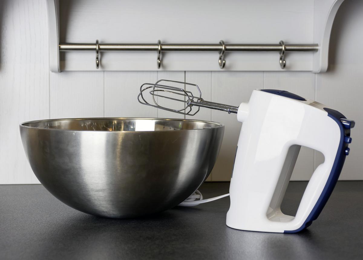 Handmixer Noah in Weiss/Blau - Blau/Weiss, Kunststoff/Metall (18/9cm)