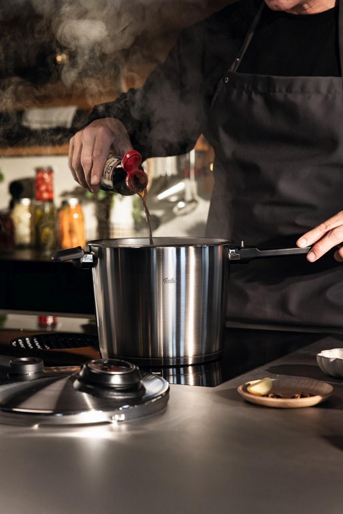 SZYBKOWAR 622-412-06-070/0 FISSLER - kolor srebrny, Basics, metal (22cm) - Fissler