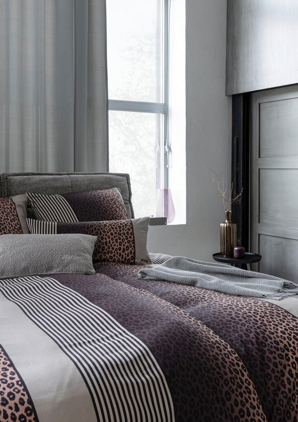 POSZWA NA PODUSZKĘ JOOP! LEO - taupe, Design, tkanina (80/40cm) - Joop!