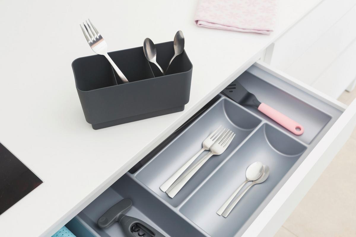 SUSZARKA DO NACZYŃ 117404 - ciemnoszary, Design, metal (38,6/14,2/49,2cm) - Brabantia