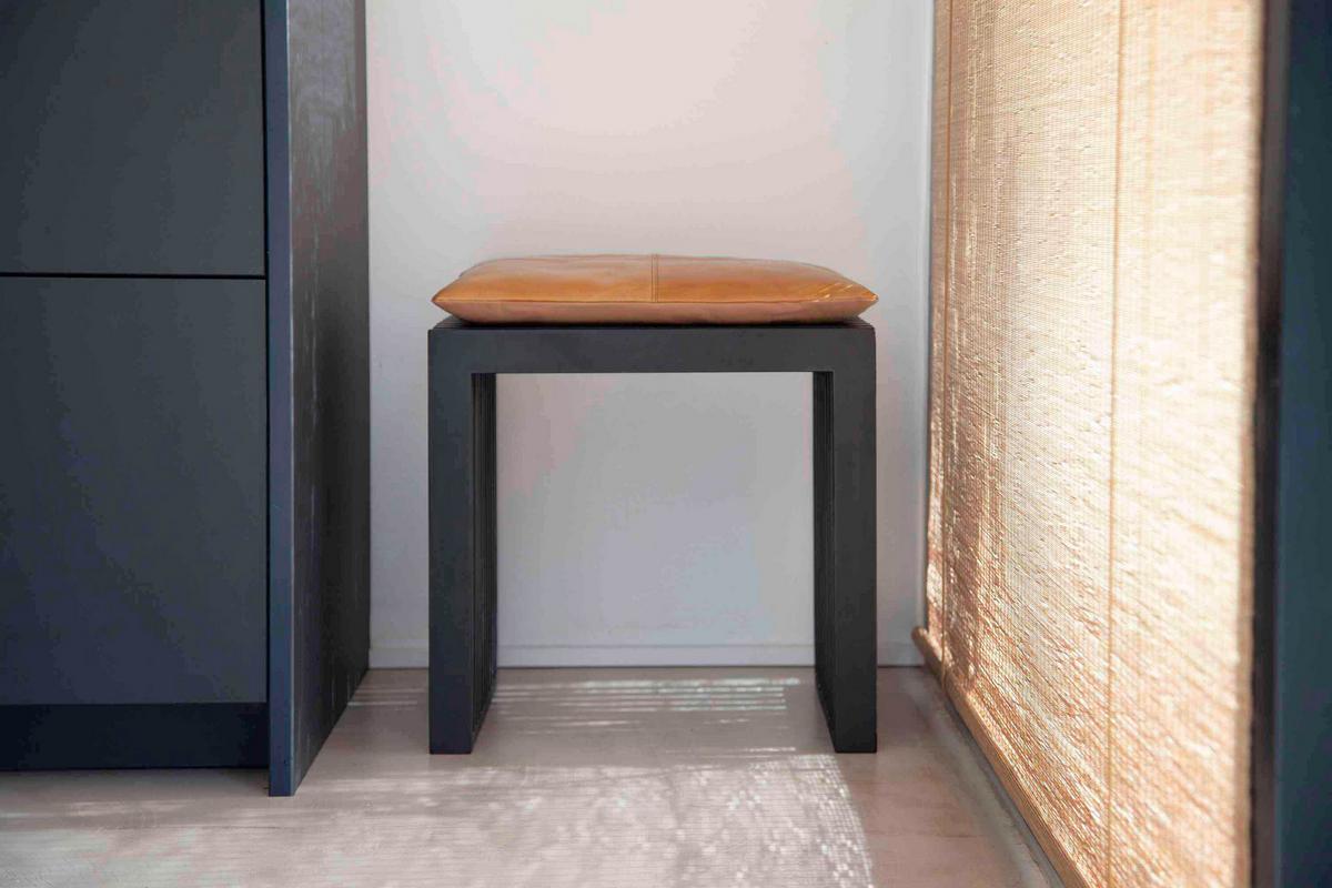 Hocker RIB ca. 45x43x35 cm - Schwarz, KONVENTIONELL, Holz (45/43/35cm) - MID.YOU