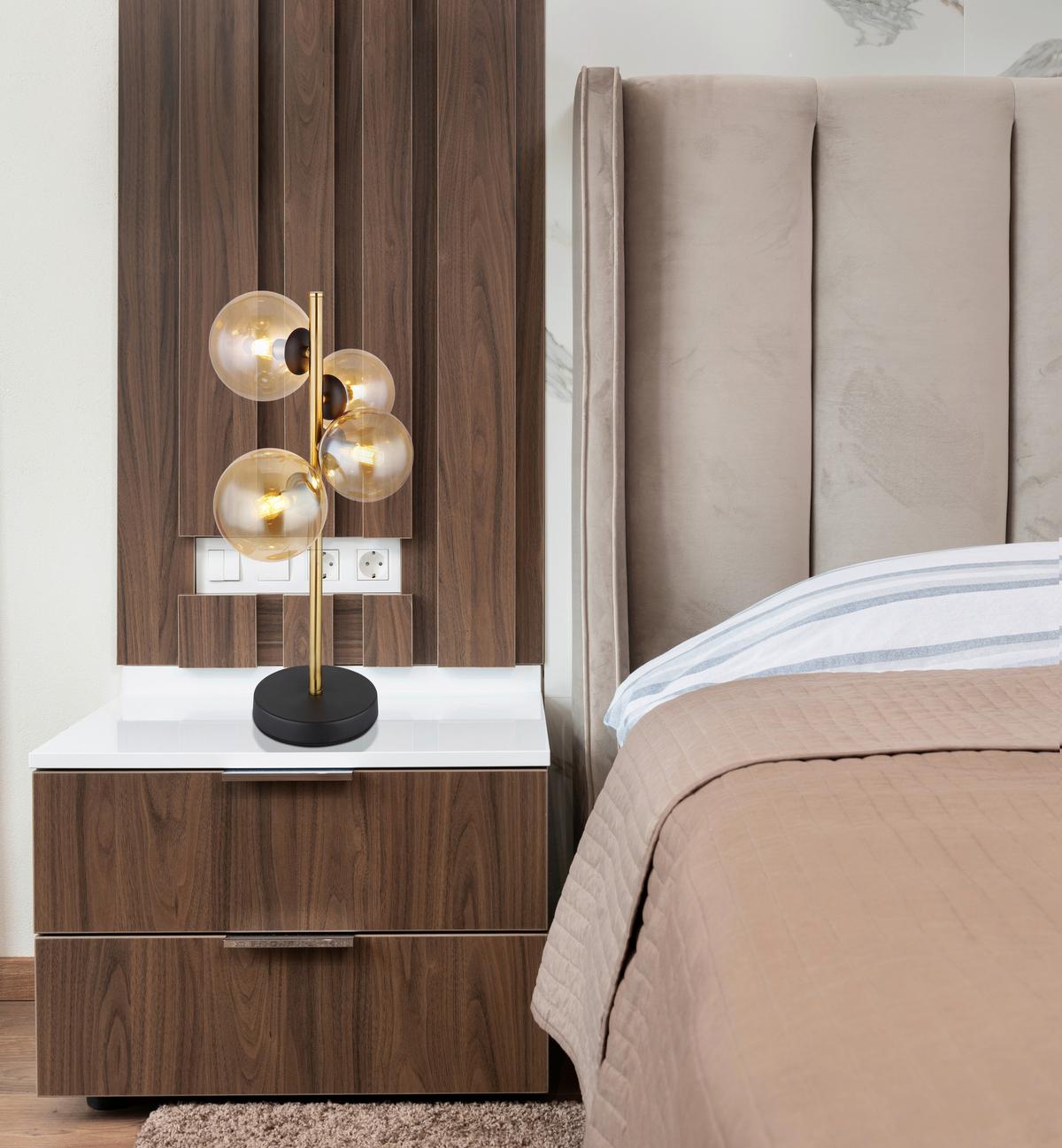 Namizna Led-svetilka Riha, S Sijalko - črna/barve medenine, Design, kovina/steklo (23,7/19,3/48cm) - Globo