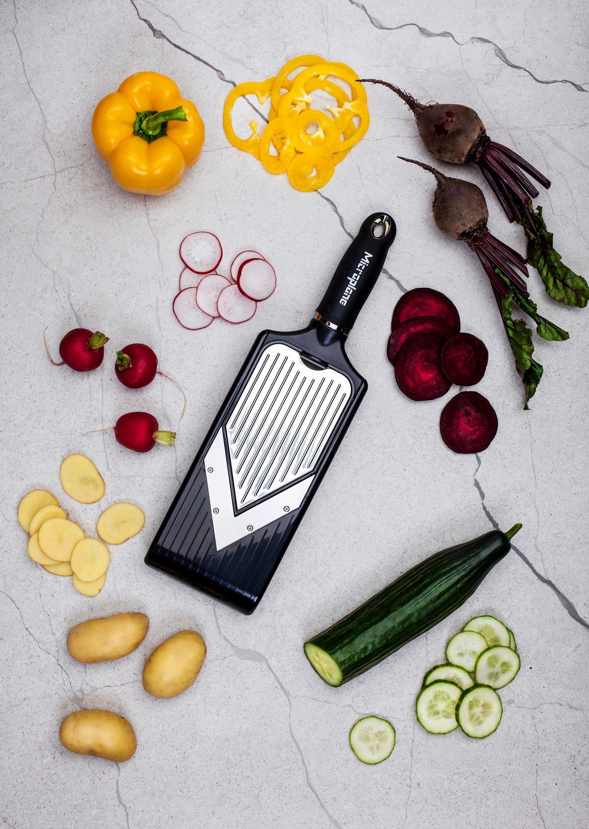 TARKA 48940 - czarny, Basics, tworzywo sztuczne/metal (35,5/10,2/3.5cm) - MICROPLANE