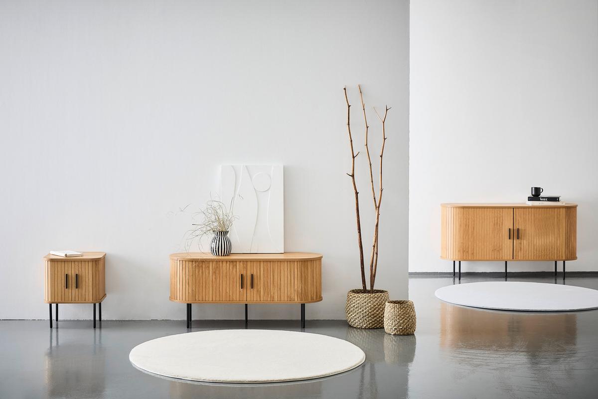 KOMODA NISKA GINI - kolor dębowy/czarny, Design, materiał drewnopochodny/metal (120/55/40cm) - Xora