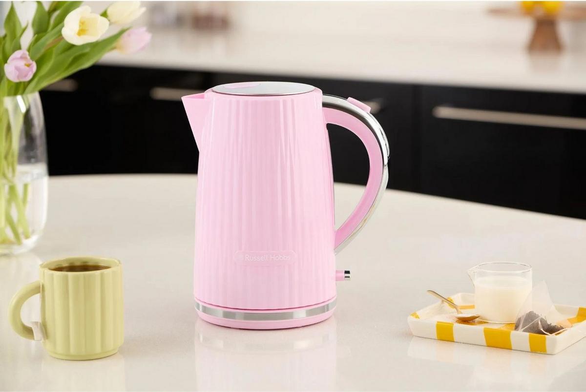 CZAJNIK ELEKTRYCZNY EDEN - jasnoróżowy, Basics, tworzywo sztuczne (16/25/22,5cm) - Russell Hobbs