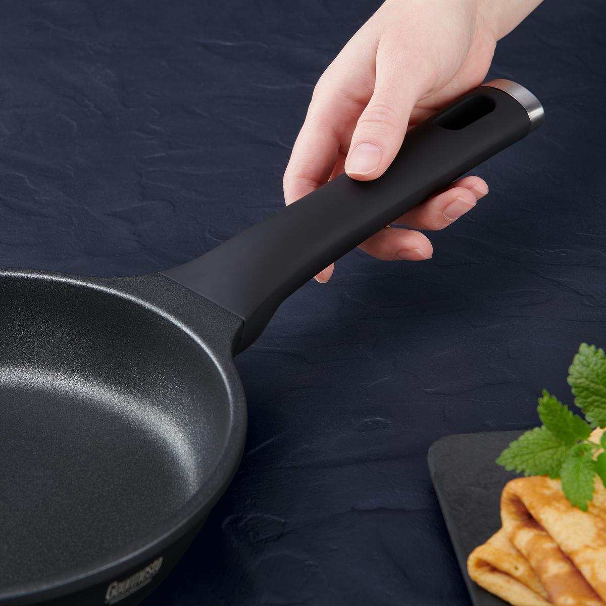 Tava Black Line 20 Cm - crna, Konvencionalno, metal/plastika (20/4,5cm) - Gourmesto